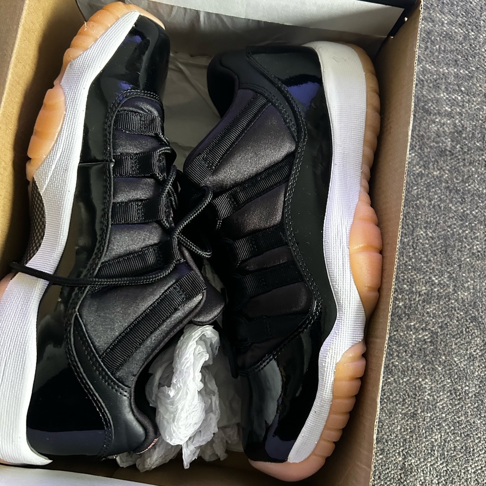 Jordan Kids Sneakers - Black and Gold Accents